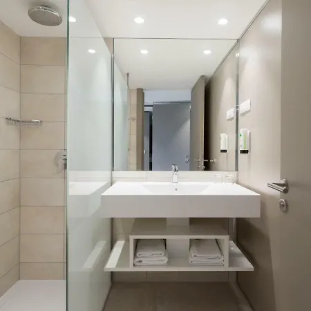 Bretanide Sport & Wellness فندق بول